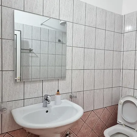 Apartment Arte Sarandë