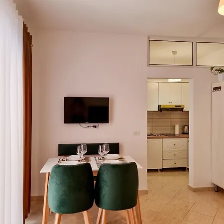 Arte Apartment
