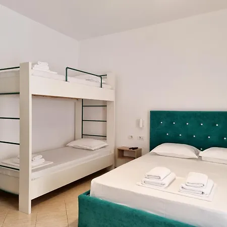 Arte Apartment *
